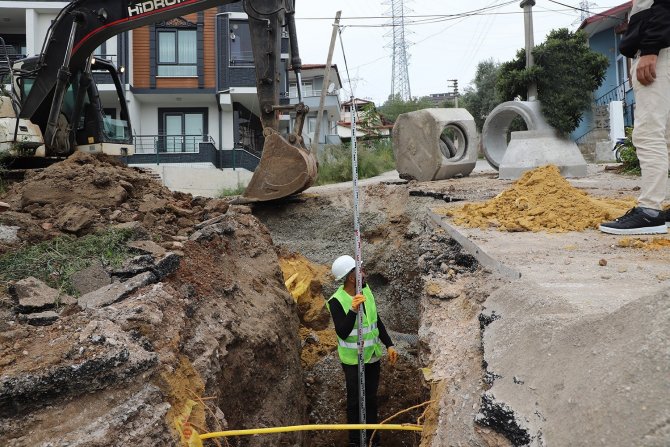 Büyükşehir 32 Evler’de Yağmursuyu Altyapısını Güçlendiriyor