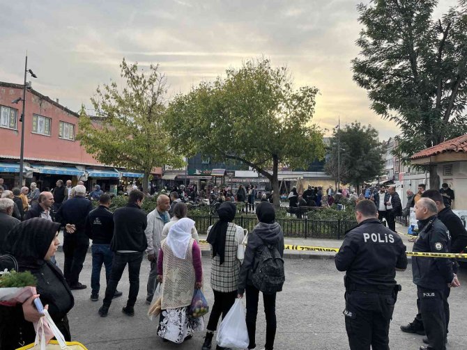 Şehrin Göbeğinde Baba Ve Oğlu Bıçaklamıştı, Tutuklandı