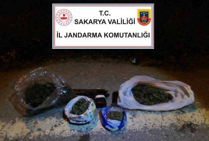 Jandarmadan İki İlçede Uyuşturucu Operasyonu: 4 Gözaltı