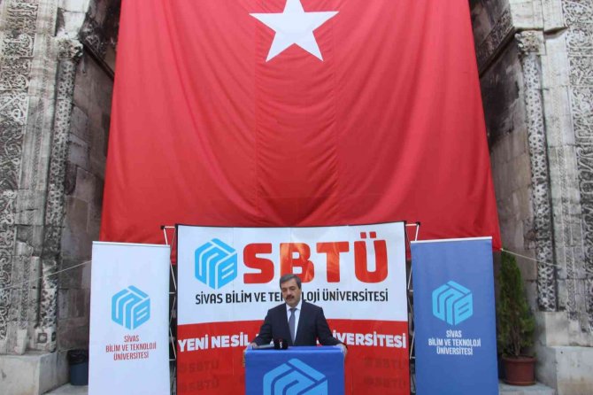 8 Asırlık Medresede Yeniden Dersbaşı Yaptılar