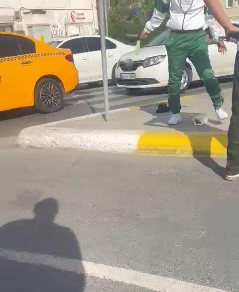 Küçükçekmece’de Taksici Terör Estirdi