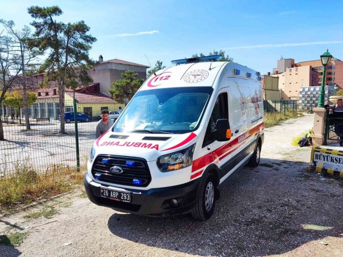 Porsuk Çayı’nda Kalbi Duran Şahıs, Kalp Masajıyla Kurtarıldı
