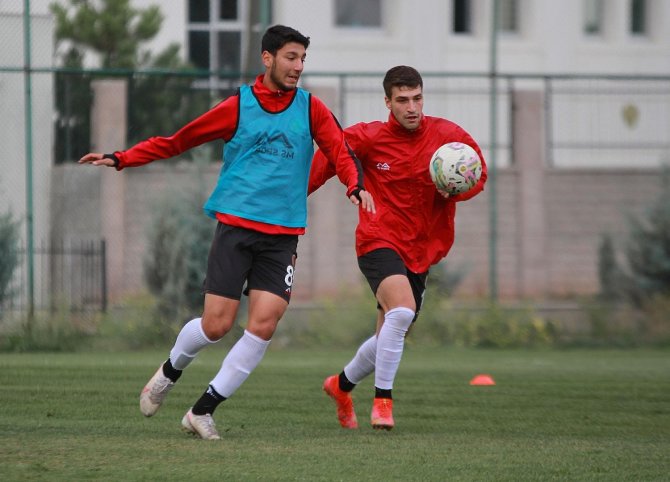 Eskişehirspor, Karşıyaka Maçına Hazırlanıyor