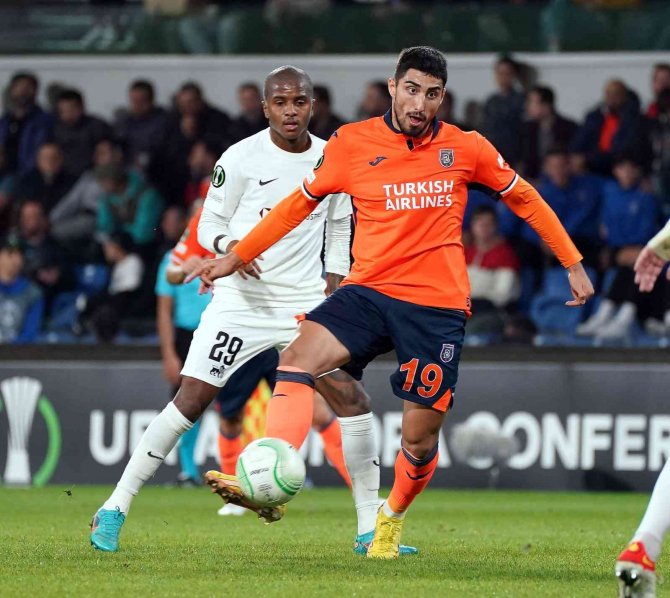 Uefa Avrupa Konferans Ligi: Medipol Başakşehir: 2 - Fk Rigas: 0 (İ̇lk Yarı)