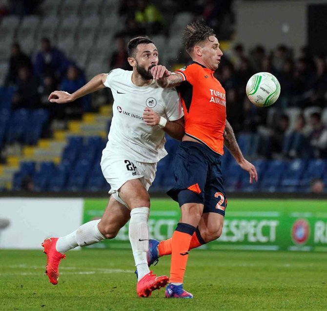 Uefa Avrupa Konferans Ligi: Medipol Başakşehir: 2 - Fk Rigas: 0 (İ̇lk Yarı)