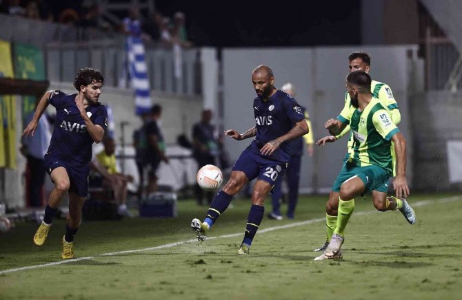 Uefa Avrupa Ligi: Aek Larnaca: 0 - Fenerbahçe: 1 (İ̇lk Yarı)