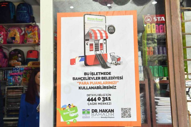 Bahçelievler Belediyesi’nden 65 Bin Öğrenciye Kırtasiye Desteği