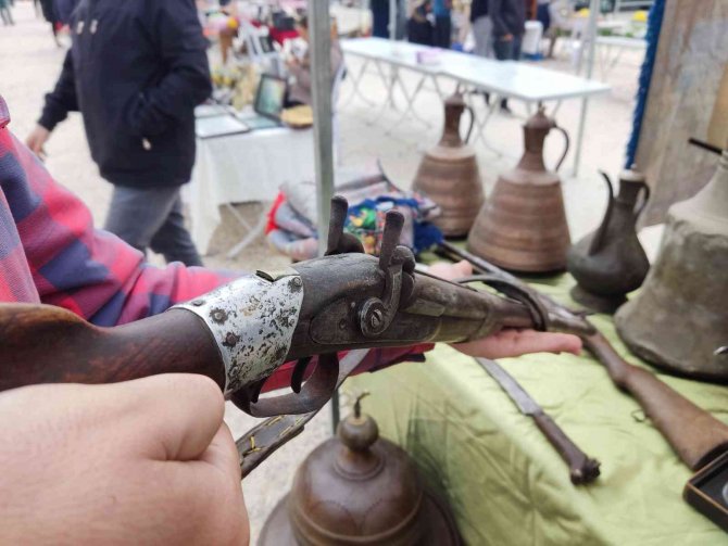 Tarihi Tüfek İlk Günkü Gibi Saklanıyor