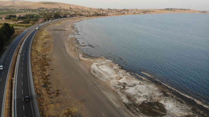 Uzmanından Van Gölü İçin Uyarı