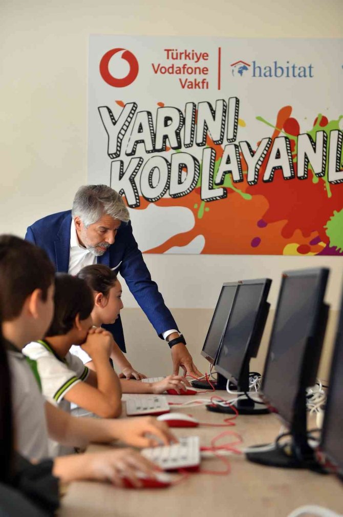 Vodafone E-atıkların Geri Dönüşümüyle 8 Bin Çocuğun Hayatına Dokundu