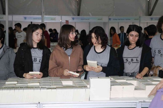 Kahramanmaraş Kitap Ve Kültür Fuarı 8. Kez Kapılarını Açtı