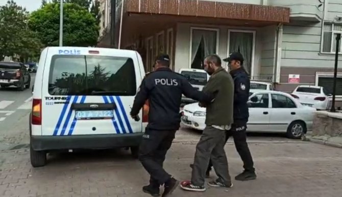 Dönerciden Ayran, Telefoncudan Telefon Çalan Hırsız Yakalandı
