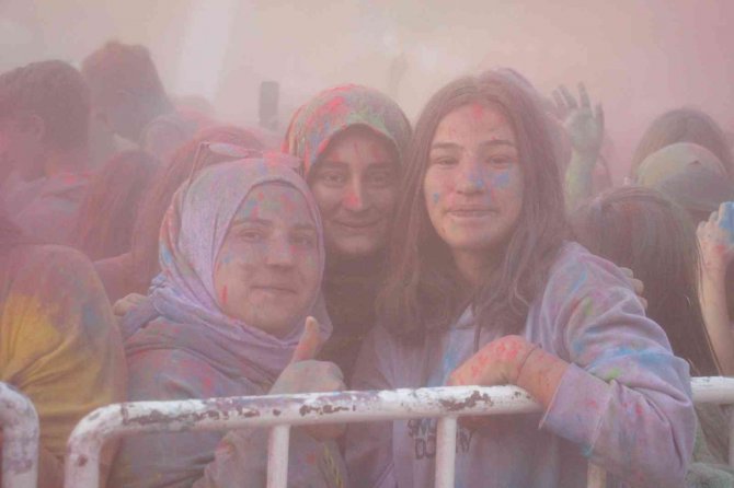 Gençler, Aydın Büyükşehir Belediyesi Tarafından Düzenlenen ’Aydınfest’te Buluştu