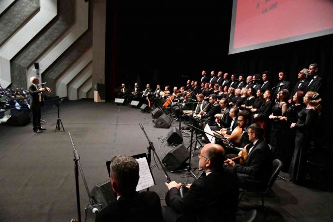 Balıkesir Ulusal Türk Müziği Sempozyumu’na Büyük İlgi