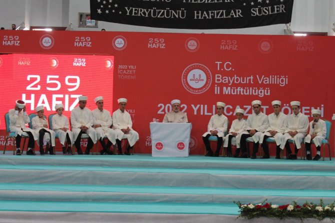 Bayburt’ta 263 Hafız İcazet Aldı