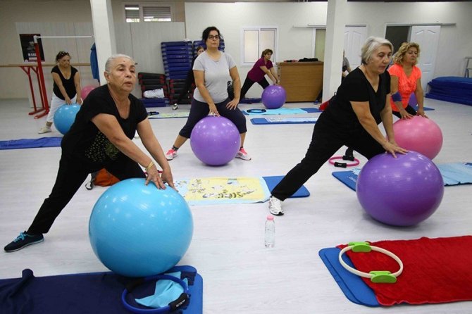 Bayraklı’da Spor Kursları Artarak Devam Ediyor