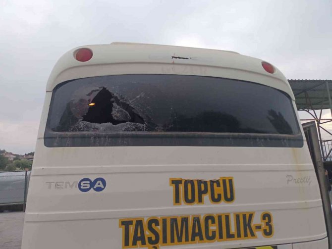 U14 Maçı Sonrası Takım Otobüsünü Taşladılar