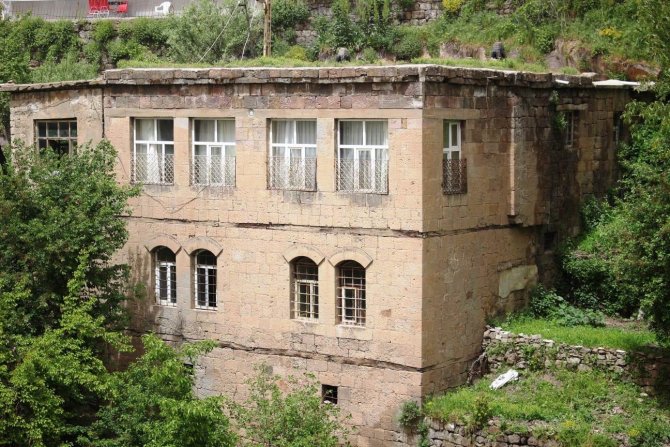 Bitlis’ten Sonbahar Ve Tarihi Eser Manzaraları