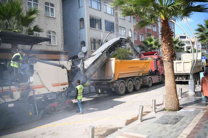 Fatih Caddesi’ne 560 Ton Asfalt Serildi