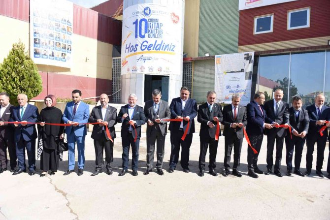 Çorum Kültür Günleri Ve Kitap Fuarı Başladı