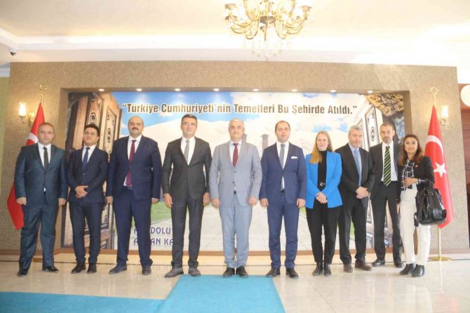 Danimarka’nın Ankara Büyükelçisi Ve Beraberindeki Heyet Vali Memiş’i Ziyaret Etti