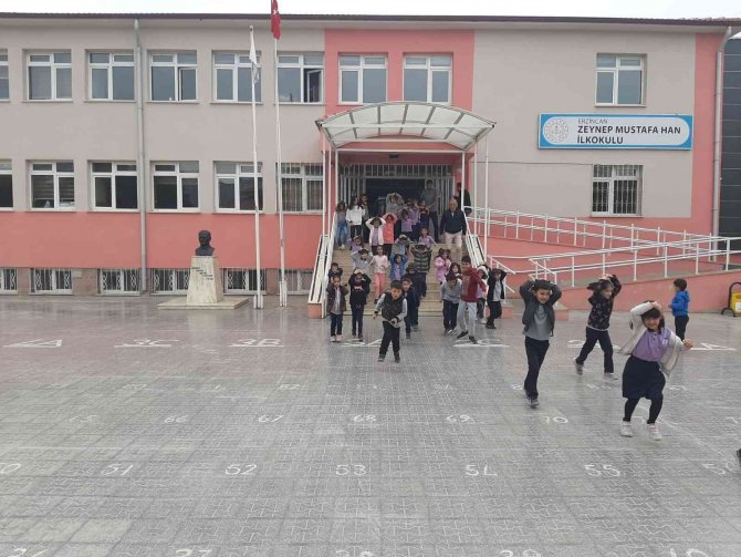 Okulda Deprem Tatbikatı
