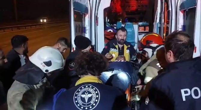 Tem Otoyolunda Kaza: 2 Yaralı