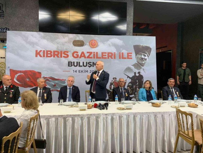 Kktc Meclis Başkanı Töre, Kıbrıs Gazileriyle Buluştu