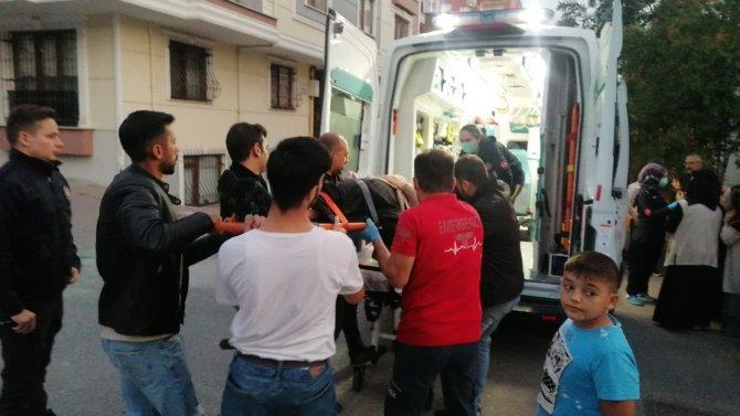 4. Kattan Düşen 13 Yaşındaki Çocuk Yaralandı