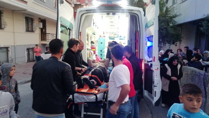 4. Kattan Düşen 13 Yaşındaki Çocuk Yaralandı