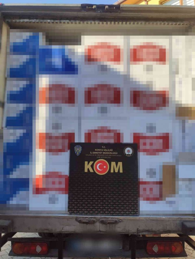 Konya’da Durdurulan Kamyondan 3 Milyon 350 Bin Adet Kaçak Makaron Çıktı