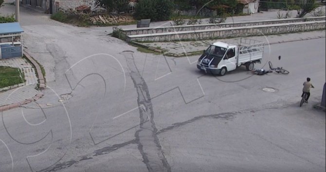 Bisikletli Çocuğun Ölümden Döndüğü Kaza Saniye Saniye Kaydedildi