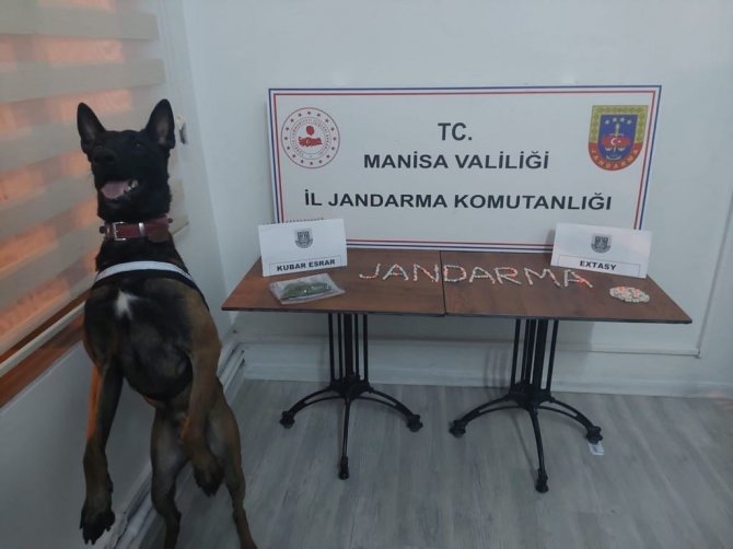 Manisa’da 3 Ayrı Adrese Uyuşturucu Baskını: 4 Gözaltı