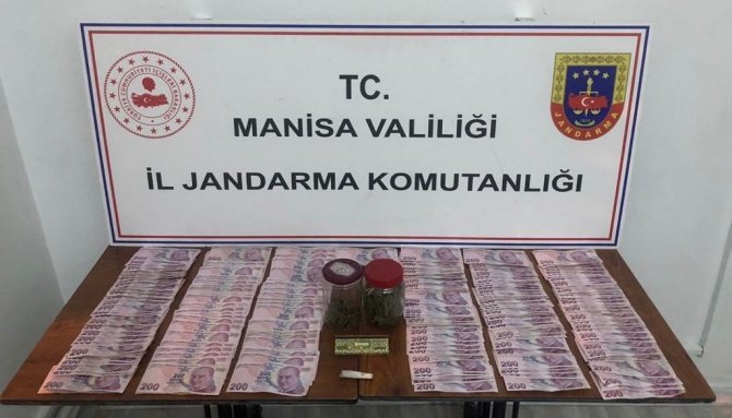 Manisa’da 3 Ayrı Adrese Uyuşturucu Baskını: 4 Gözaltı