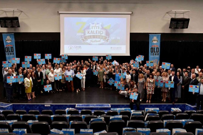 Başkan Uysal, “Siyaset Dışı Alanlara İhtiyacımız Var”