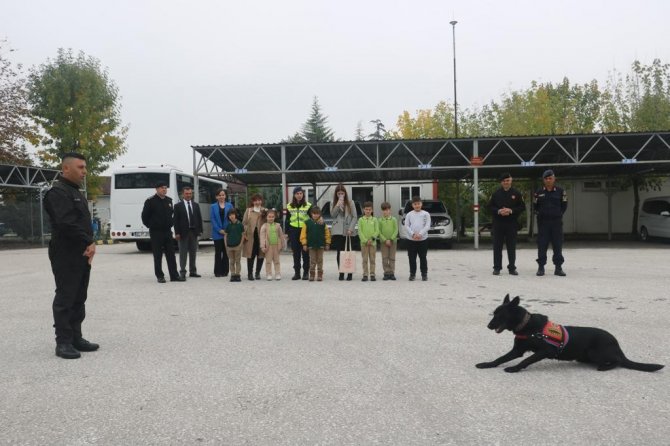 Öğrenciler Jandarmayı Tanıdılar