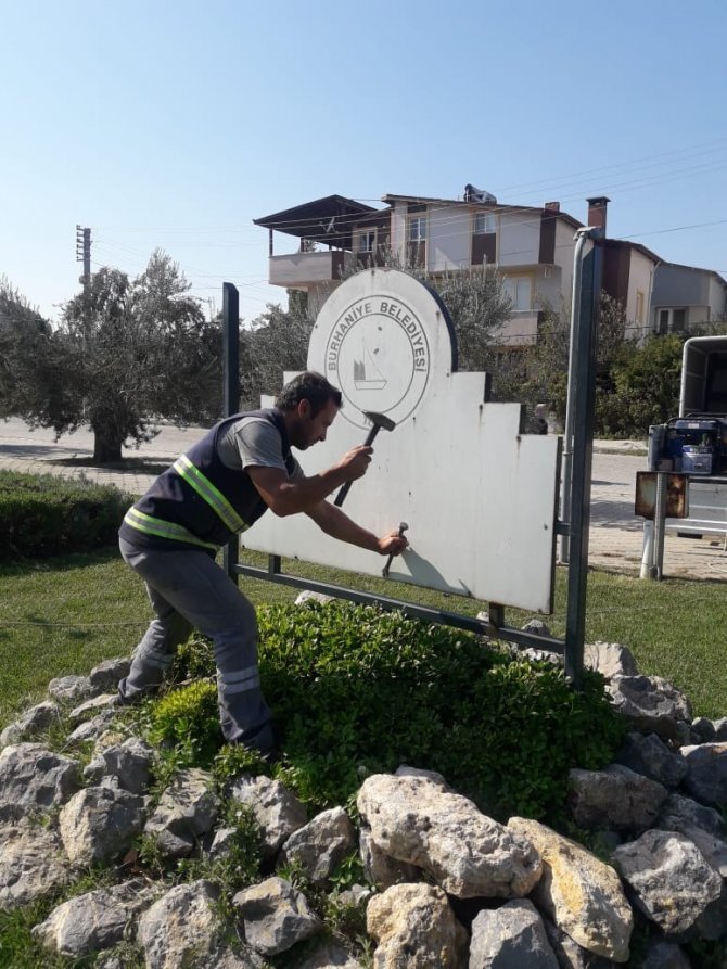 Burhaniye’de Parklara Önem Veriliyor