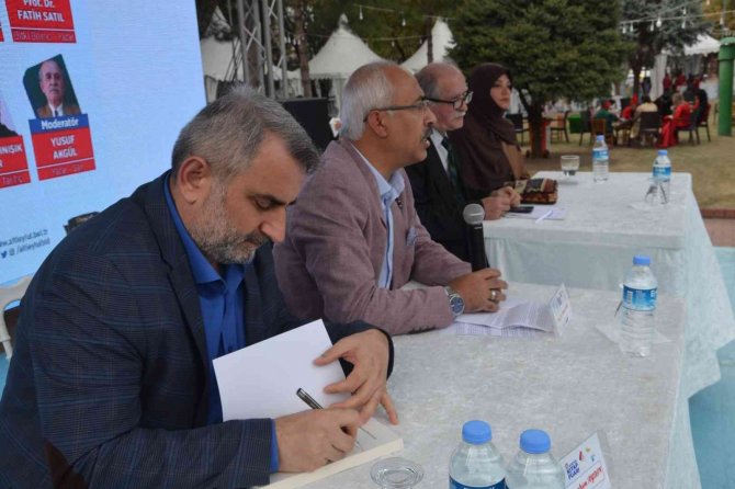 Prof. Dr. Satıl, "İ̇stanbul’un Fethinde Kaz Dağlarının Göknarı Kullanıldı"