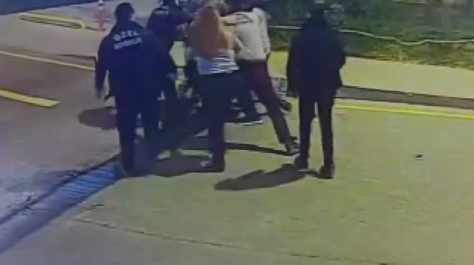 Seyrantepe Hamidiye Etfal Hastanesi’nde Bıçaklı “Rapor” Kavgası Kamerada: 5 Yaralı