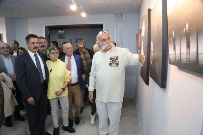 Sahne Fotoğrafları Göz Alıcı Sergi Oldu