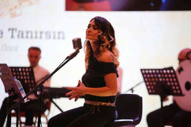 Sivas’ta “Ömürlük Şarkılar Şarkılaşan Ömürler" Konseri Düzenlendi