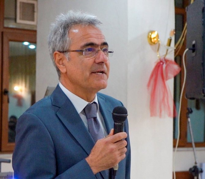 Özdemir, “Büyük İlçelerde Ticaret Odaları Kurulması İçin Çalışmalar Yapacağız,”