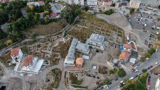 Kentsel Dönüşüm Diyerek Başladılar, Altından Tarih Çıktı