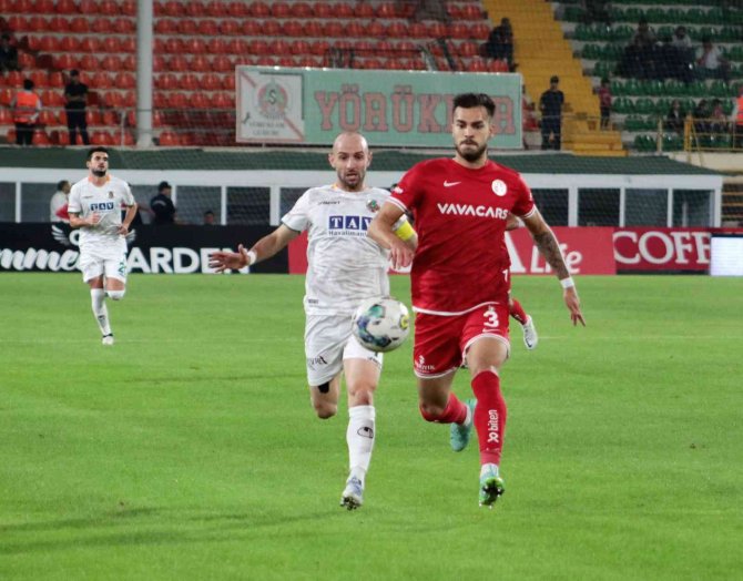 Spor Toto Süper Lig: Corendon Alanyaspor: 1 - Fta Antalyaspor: 0 (İ̇lk Yarı)