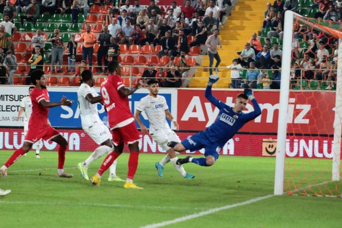 Spor Toto Süper Lig: Corendon Alanyaspor: 3 - Fta Antalyaspor: 2 (Maç Sonucu)