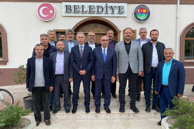 Başkan Öztürk, Milletvekili Yediyıldız’a Taşova’daki Çalışmalarını Anlattı