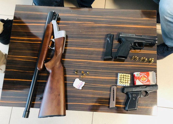 Uşak’ta Silahlı Suç Örgütüne Yönelik Operasyonda 6 Kişi Tutuklandı