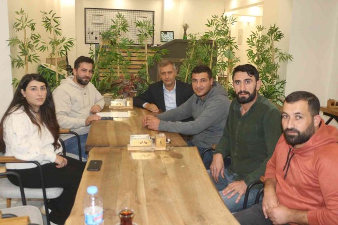 Varto’da Sokak Hayvanları Sorunu Masaya Yatırıldı