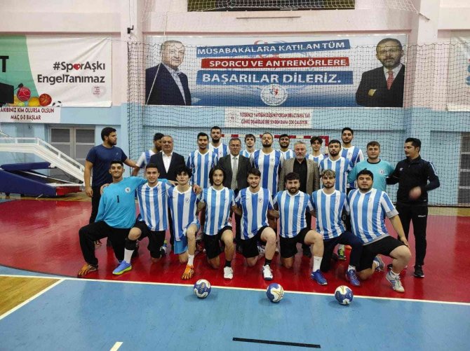 Başkan Yardımcısı Tanışman’dan Hentbolculara Moral Ziyareti