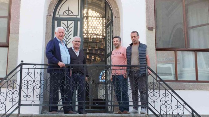 Tarihi Camide 50 Yıl Sonra Üçüncü Kapı Açıldı